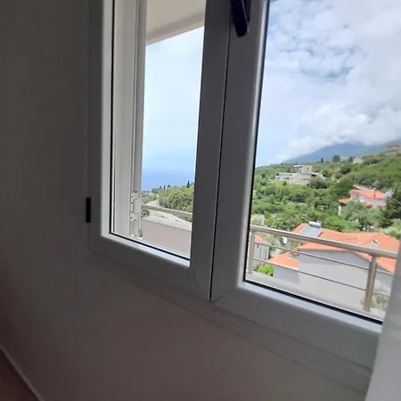 Sea View Luxury Palase *