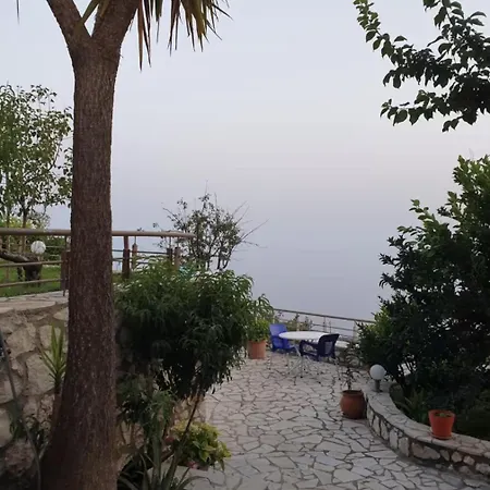 Sea View Luxury Palase Apartmán *