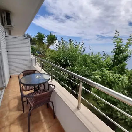 Sea View Luxury Palase Apartmán *