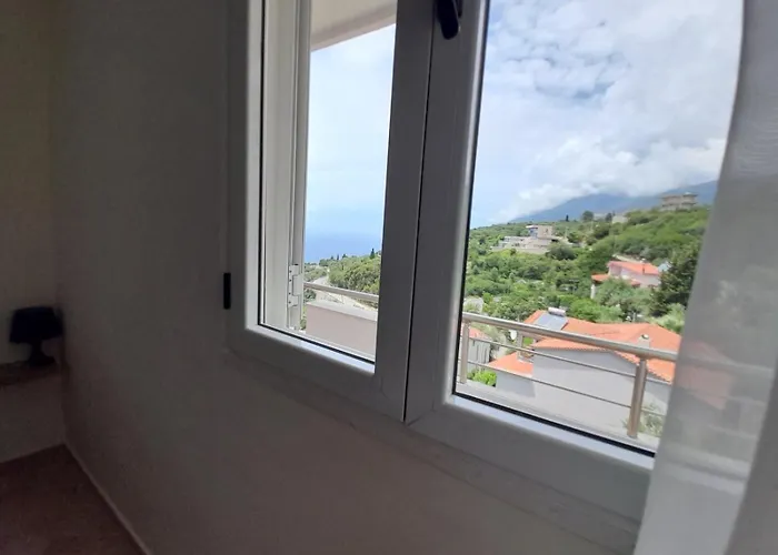 Sea View Luxury Palase *