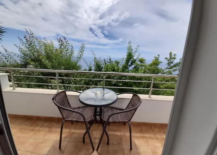 Sea View Luxury Palase Apartament Dhërmi
