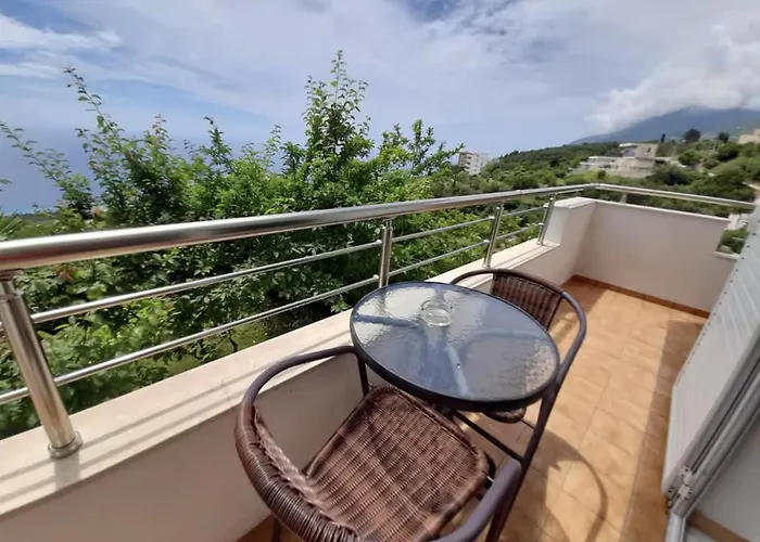 Sea View Luxury Palase *